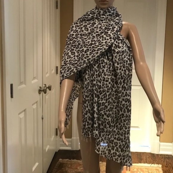 Boo Gemes Accessories - Boo Gemes Neely Scarf Brown Leopard NWT